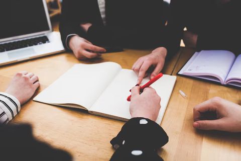 Beginner’s Guide to Legal Services: Basics, Steps, and Key Information